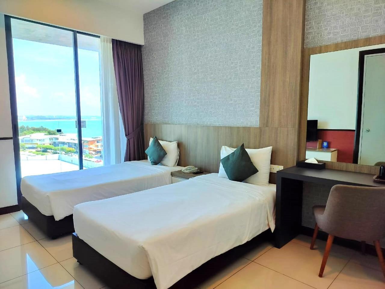 D'Wharf Hotel & Serviced Residence Port Dickson Bagian luar foto