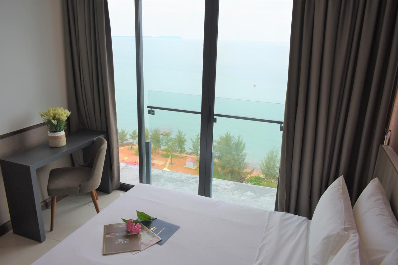 D'Wharf Hotel & Serviced Residence Port Dickson Bagian luar foto